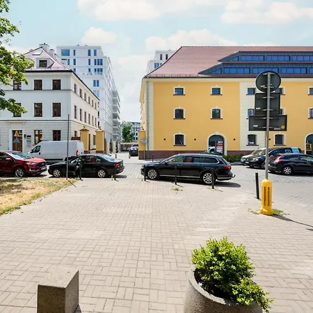 Elegant With Balcony By The Oder River In By Renters Prestige *