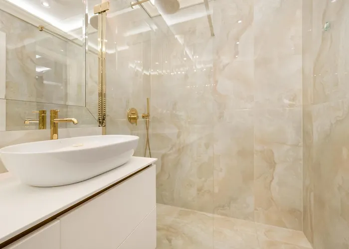 Elegant With Balcony By The Oder River In By Renters Prestige 아파트