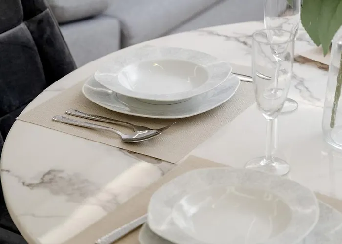 Elegant With Balcony By The Oder River In By Renters Prestige Wrocław