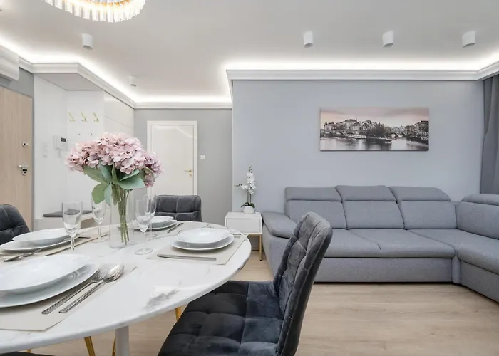 Elegant With Balcony By The Oder River In By Renters Prestige * Wrocław