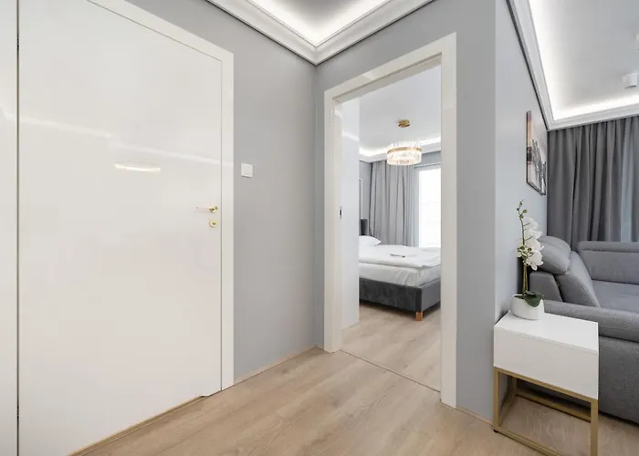 Elegant With Balcony By The Oder River In By Renters Prestige *