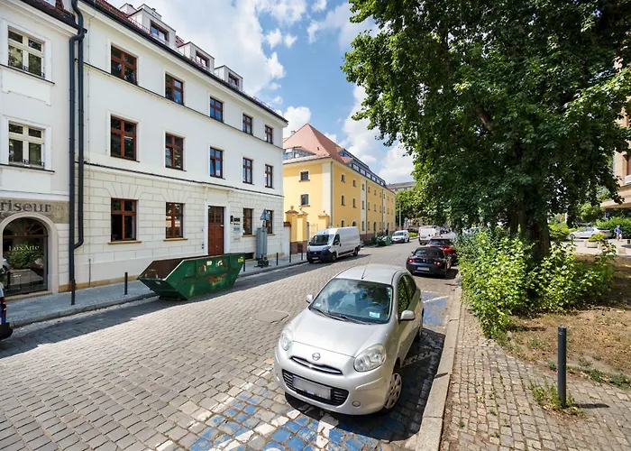 Apartament Elegant With Balcony By The Oder River In By Renters Prestige