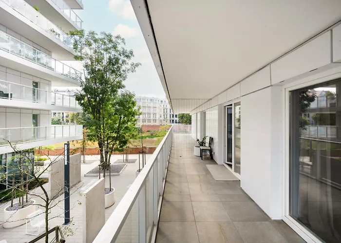 Elegant With Balcony By The Oder River In By Renters Prestige * Wrocław