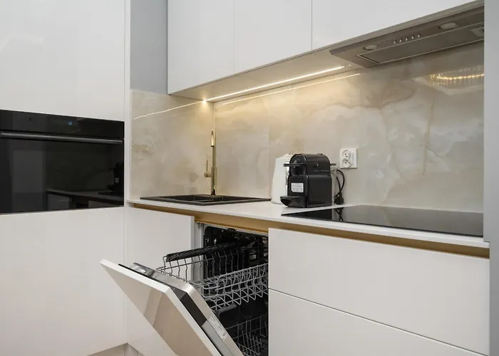 Apartament Elegant With Balcony By The Oder River In By Renters Prestige Wrocław